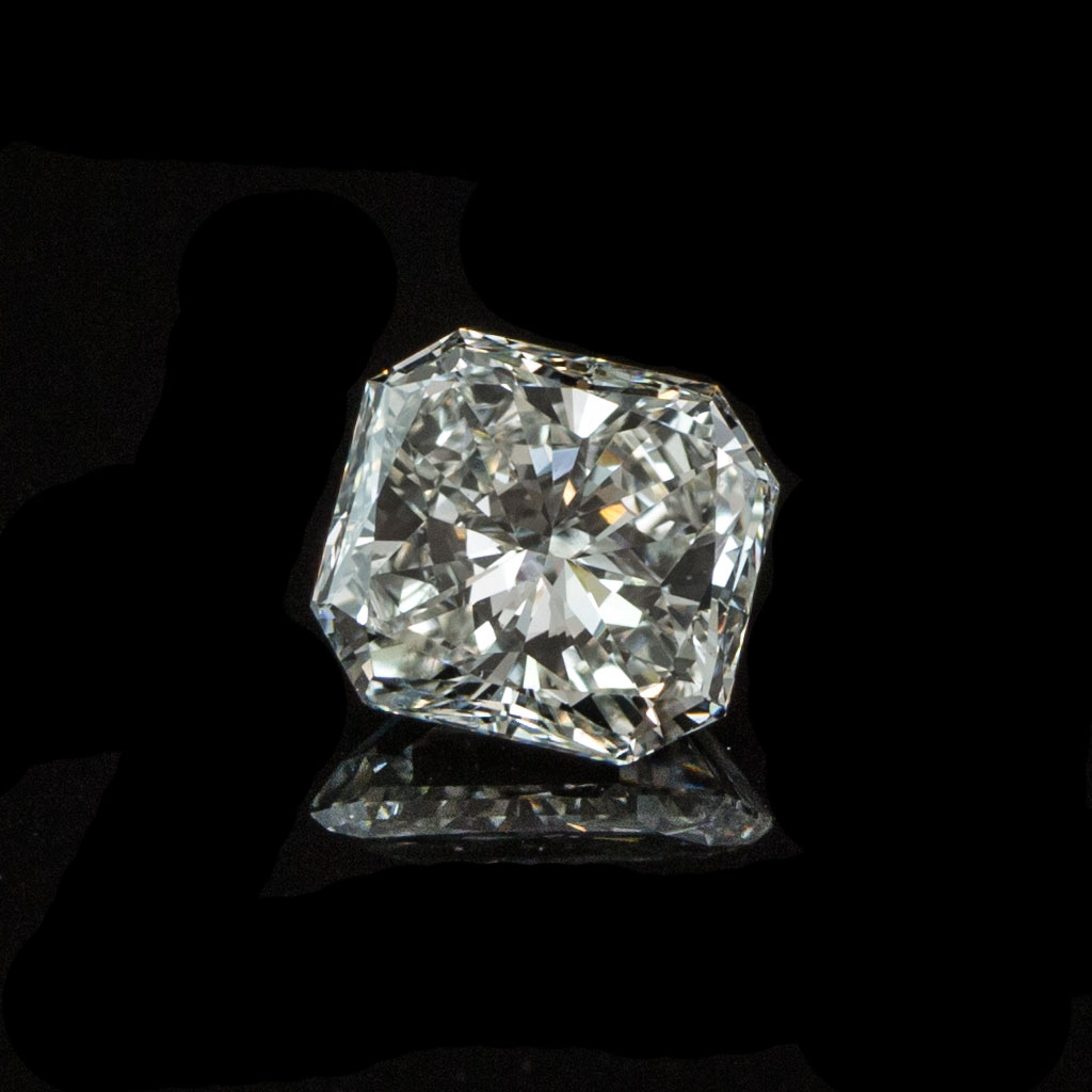 Radiant Cut Diamond VS2 GIA South Bay Gold